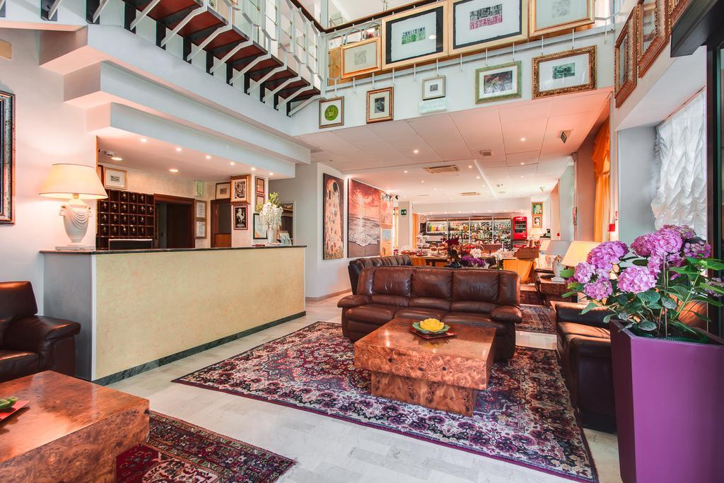 Hotel Nadir Milano Marittima Esterno foto
