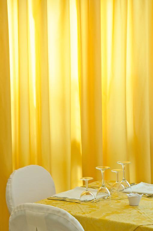 Hotel Nadir Milano Marittima Esterno foto